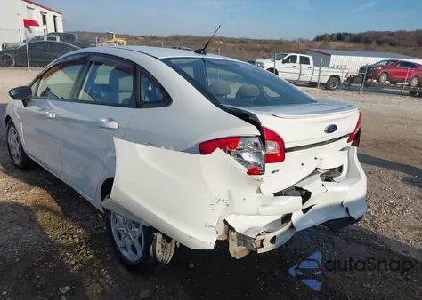 2013 Ford Fiesta Se z USA, uszkodzony, nr VIN 3FADP4BJ0DM123123